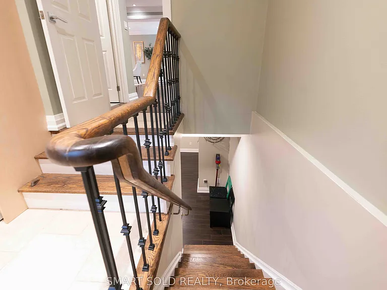 107 Arnold Ave — Photo 47