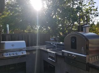 2000 Woolsey St, Berkeley, CA 94703