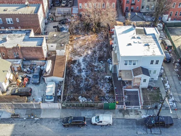 175 E 55th Street, Brooklyn, NY 11203