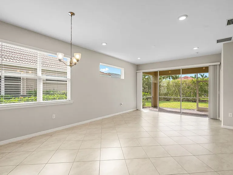 4443 Dutchess Park Rd — Photo 3