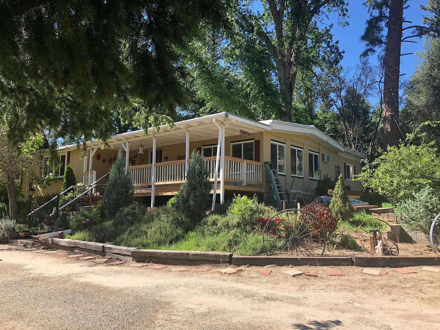 39672 Evergreen Dr photo 1