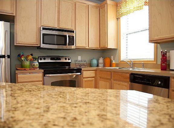 5th image of 11132 Clubwest Cir #B