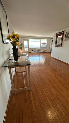 5700 Arlington Avenue #19G