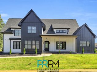 938 Benchmark Dr, Wellford, SC 29385