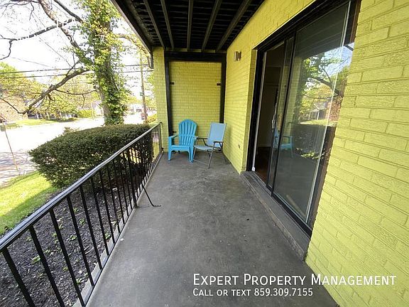 2nd image of 568 N Broadway #7