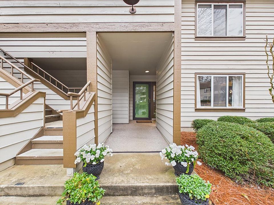 1st image of 6400 Green Island Dr APT 43