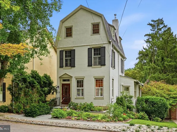 124 W Gravers Ln, Philadelphia, PA 19118