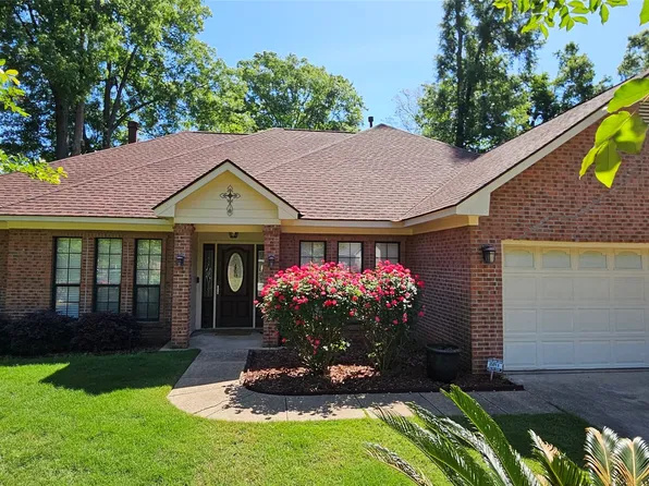 670 Thousand Oaks Dr, Montgomery, AL 36109