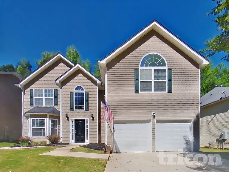 2035 Reflective Waters Rd — Photo 2