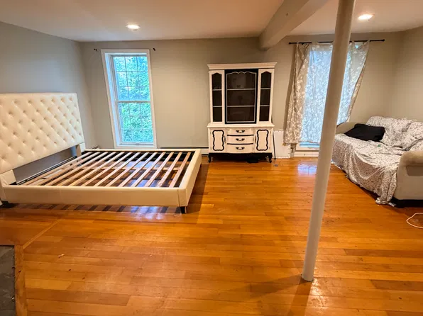 (undisclosed Address), Staten Island, NY 10304