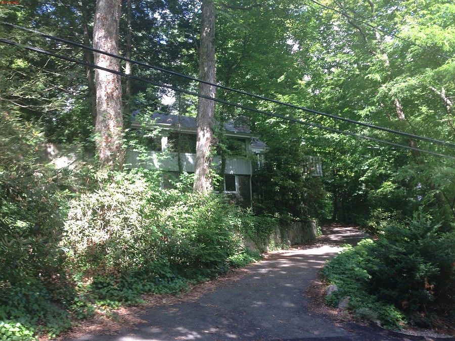 2nd image of 280 Cupsaw Dr