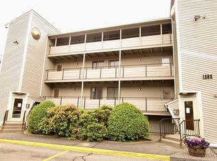 1203 Grafton St UNIT 35, Worcester, MA 01604