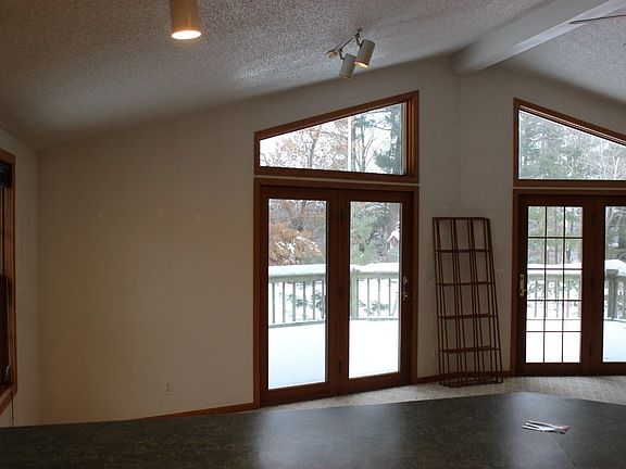 2nd image of 996 Forest Lake Dr