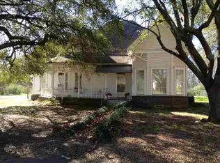 209 E 2nd St S, Mt Enterprise, TX 75681