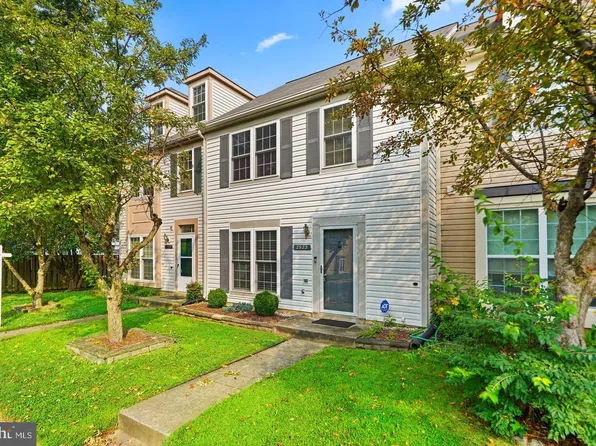 2922 Strauss Ter, Silver Spring, MD 20904