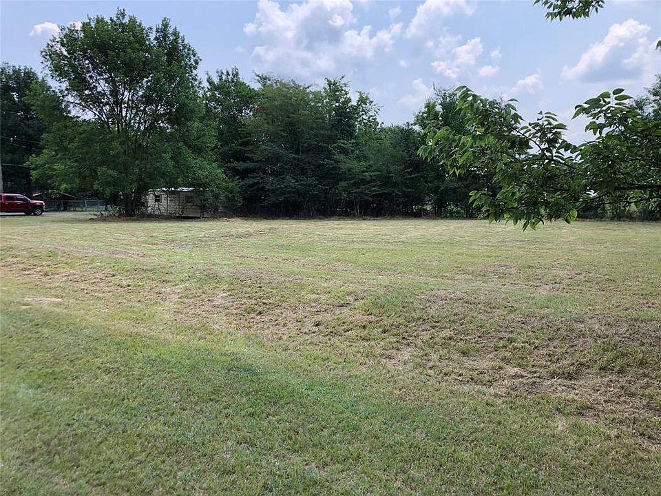 2nd image of 179 Linx Wiler Rd