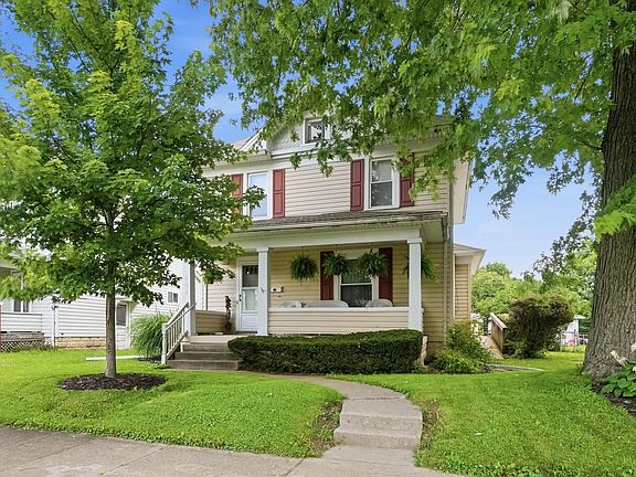 3rd image of 204 Belleaire Ave