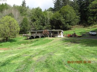 63203 Horse Poor Ln, Coos Bay, OR 97420