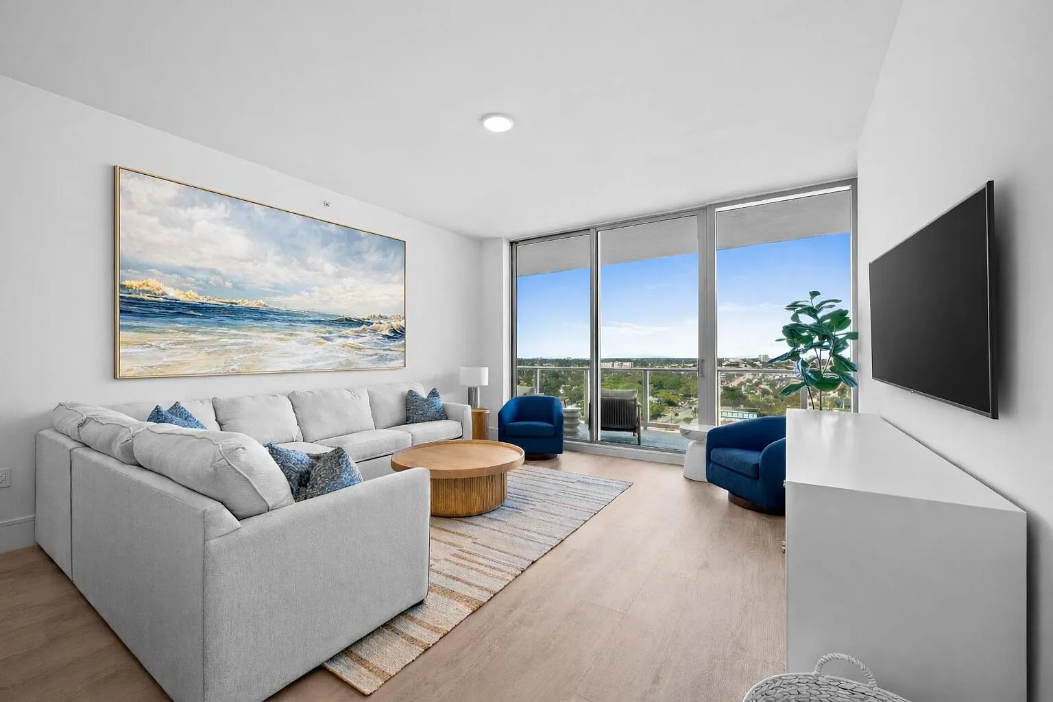 2 bed, 2.5 bath, 1511 sqft, $7,500 — Photo 3