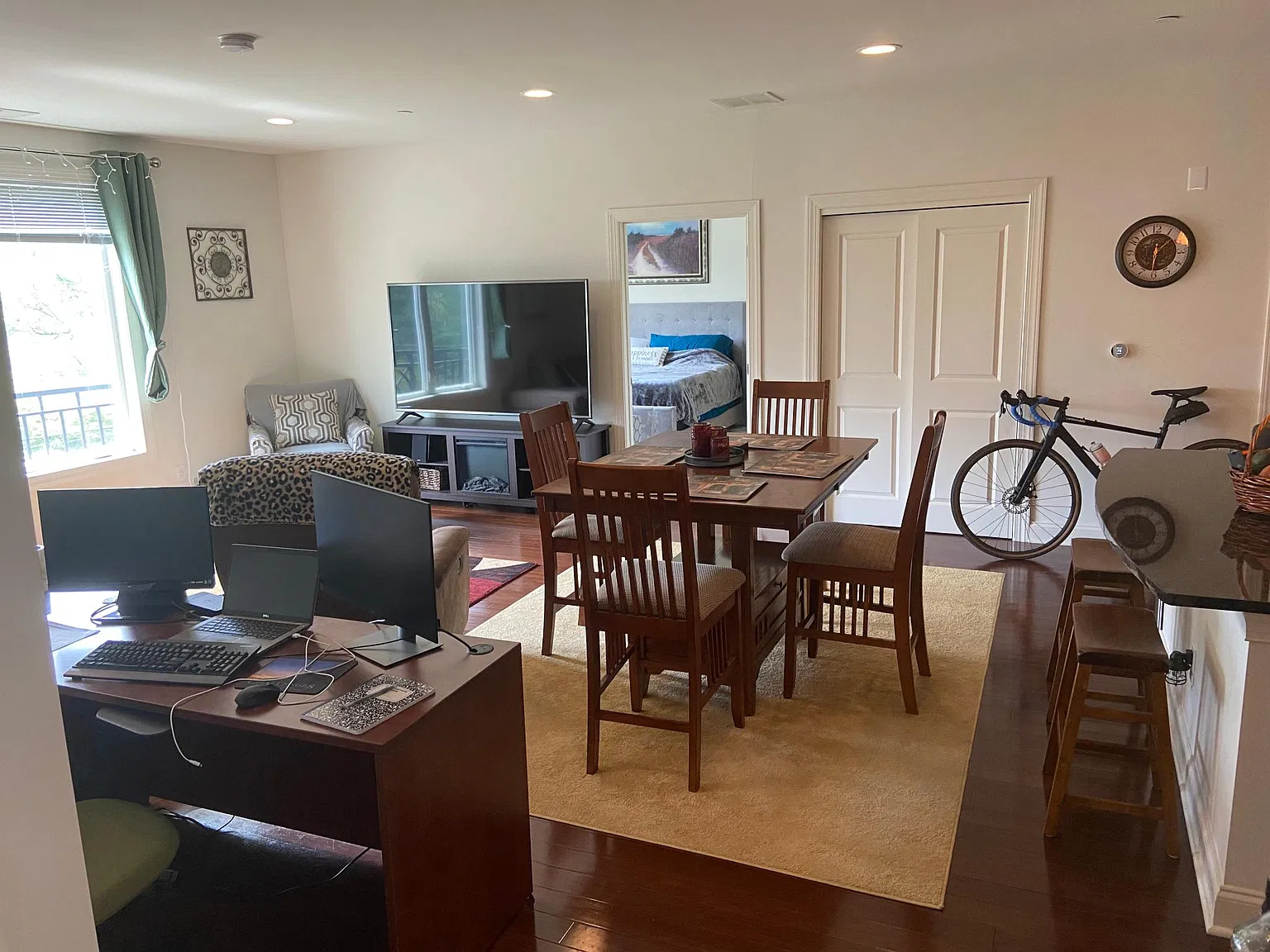 2 bed, 1300 sqft, $2,990 — Photo 3