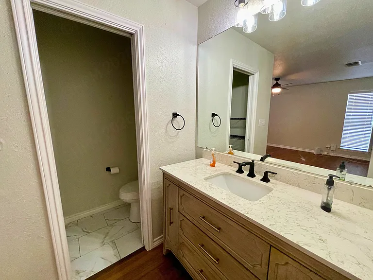 12142 Vista Nogal St — Photo 11