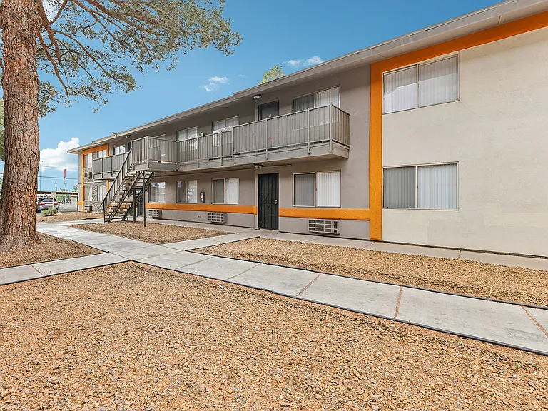 Corona del Sol — Photo 15