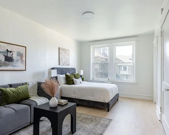 Belmont Place — Photo 15