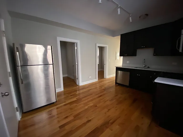 2540 W Augusta Blvd #2R — Photo 12