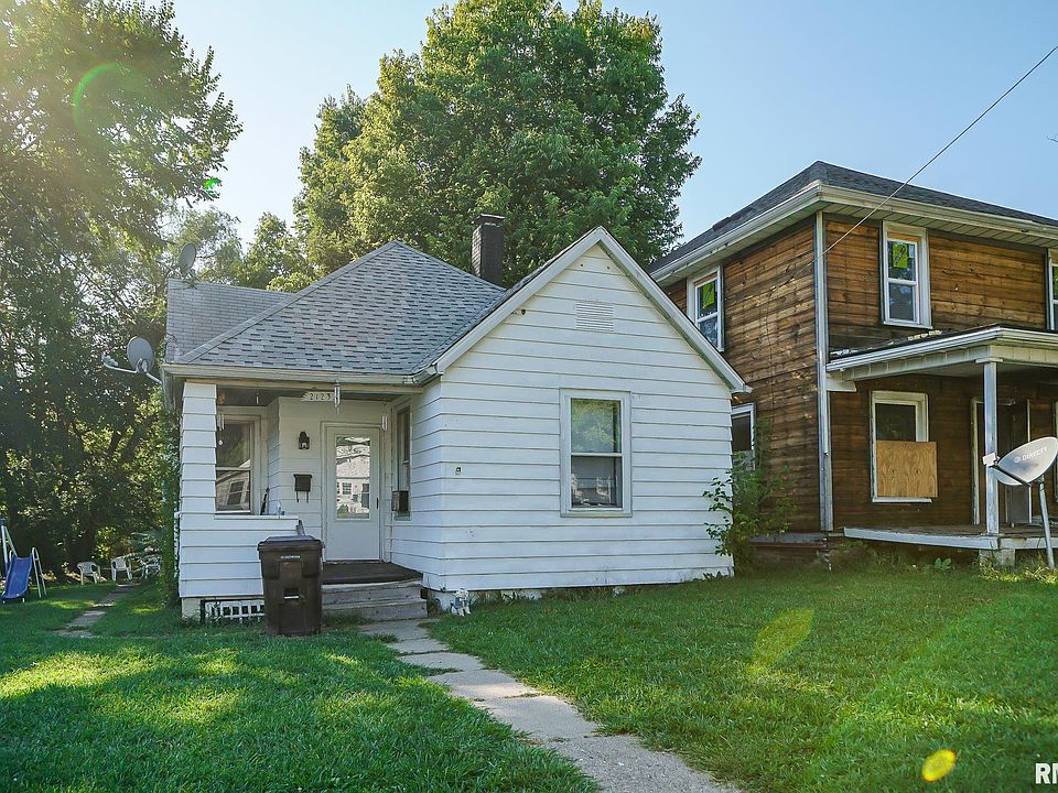 1st image of 2123 N Machin Ave