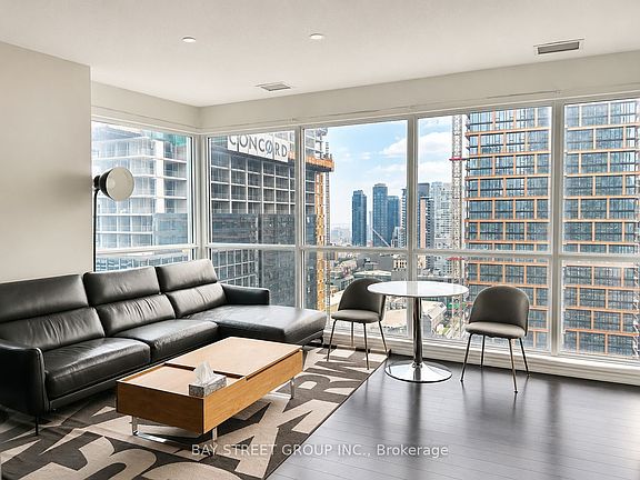 5th image of 386 Yonge St Unit 2807