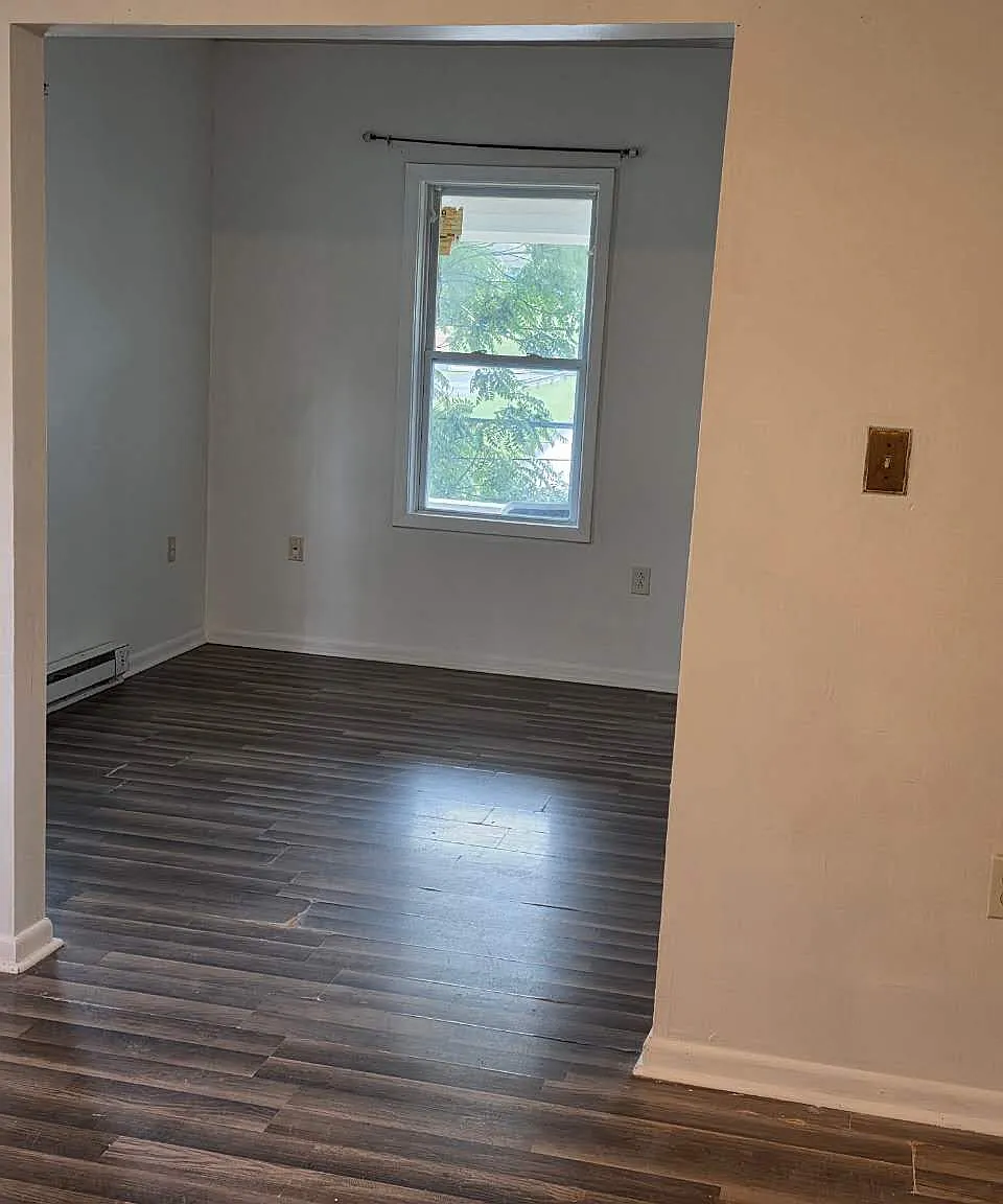 2 bed, 1.5 bath, $1,100 — Photo 1