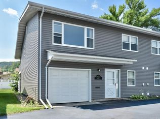 1402 McNally Dr, Winona, MN 55987