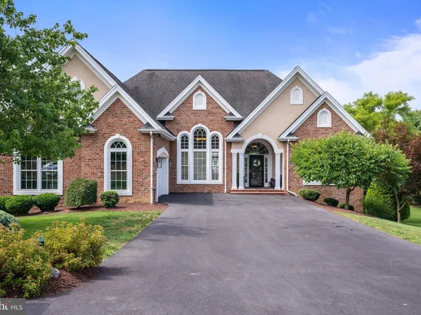 4215 Ajax Ct, Harrisonburg, VA 22801