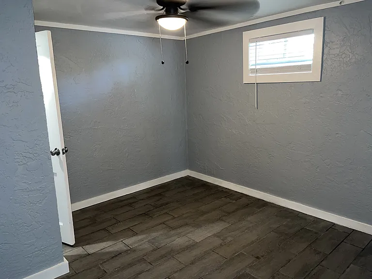 407-409 S 5th St #3 — Photo 9