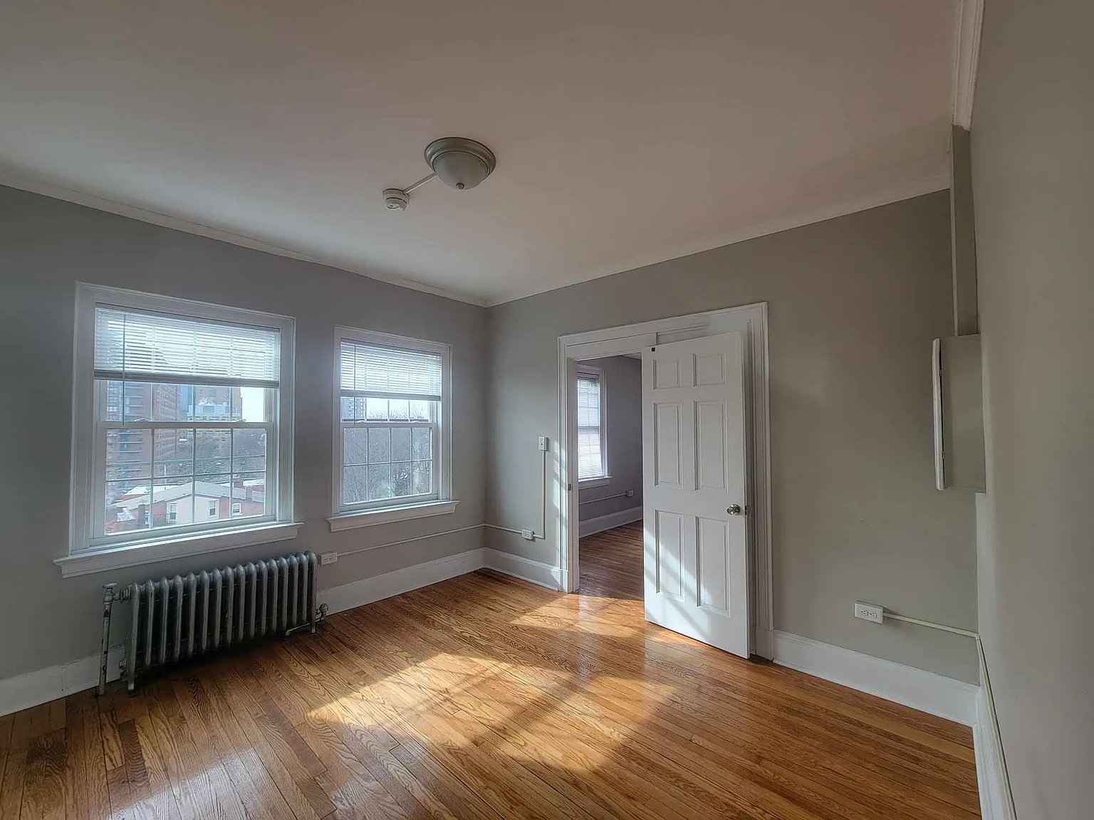 1 bed, 500 sqft, $1,600 — Photo 3