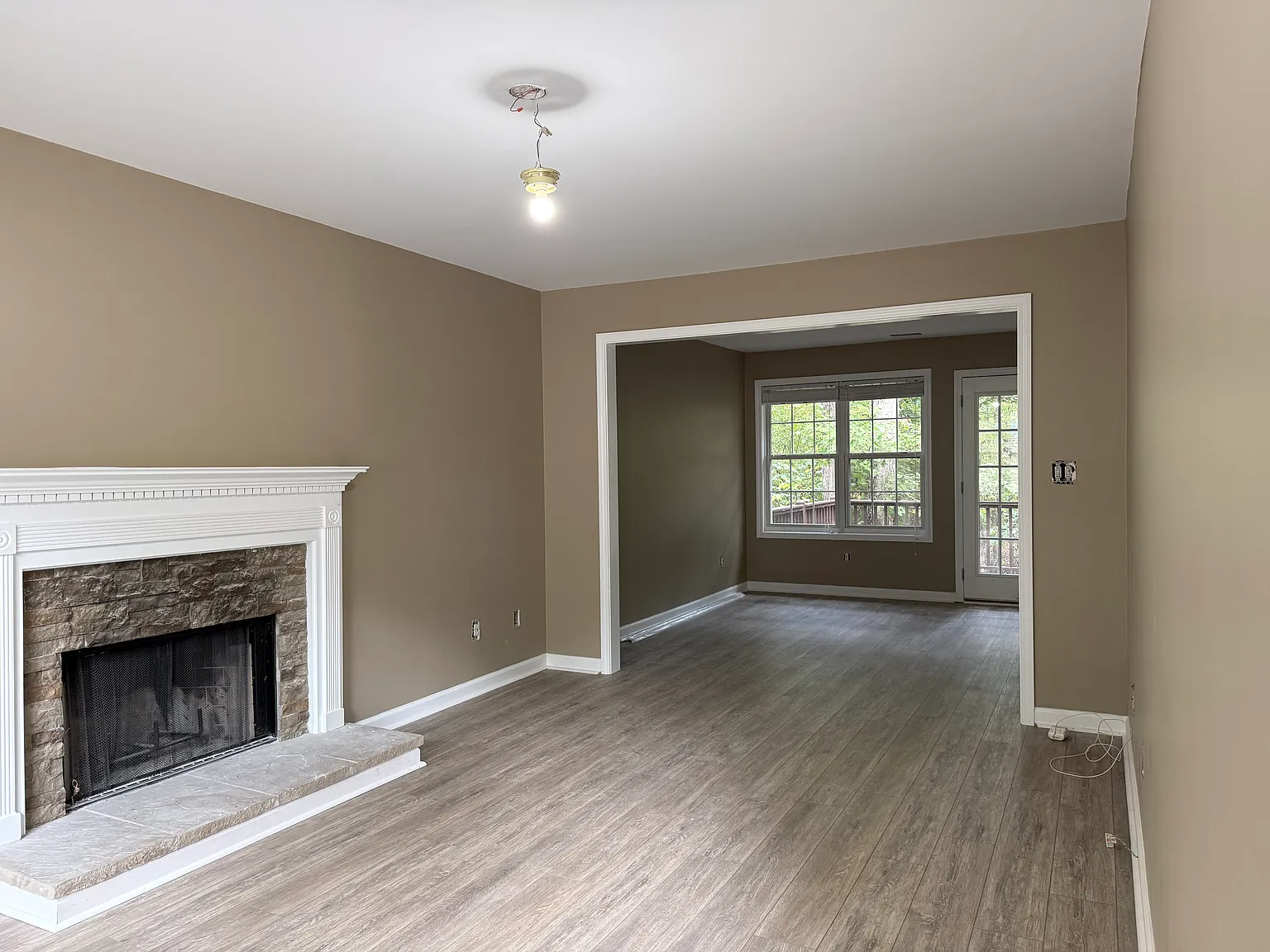 220 Snapfinger Ln — Photo 2