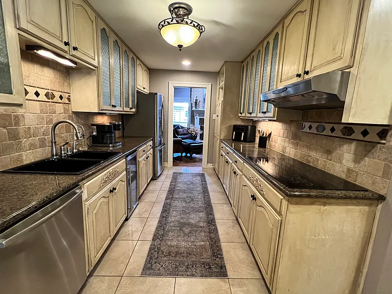 37 Lafayette Pl — Photo 19