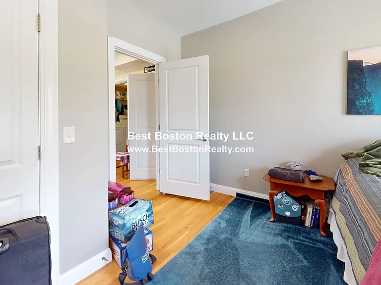 317 Main St #2 — Photo 7