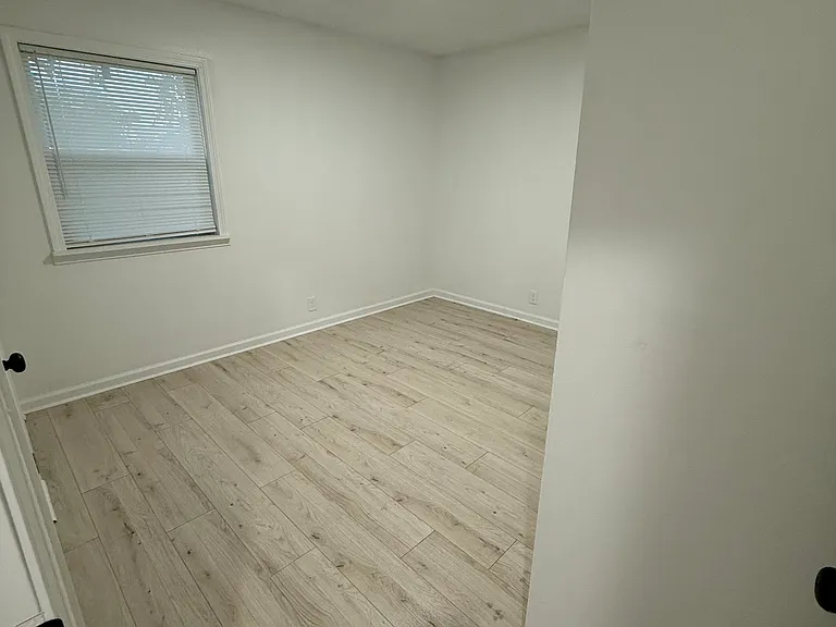 7001 W Newell St — Photo 14