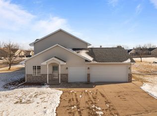 302 Rising Star Ln, Seymour, WI 54165