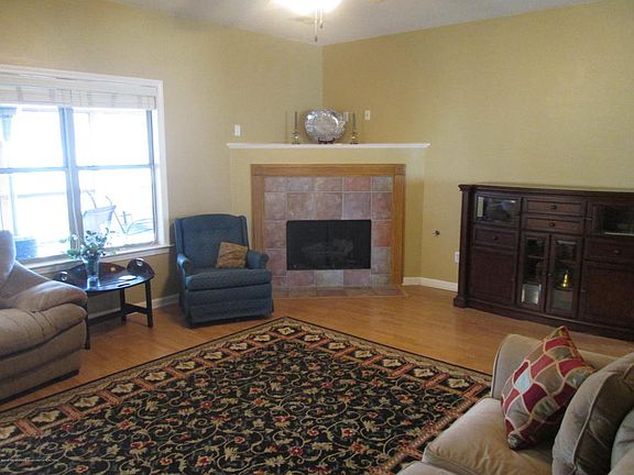 3rd image of 10037 Lacey Dr