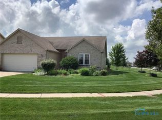 4413 Crystal Ridge Dr, Maumee, OH 43537