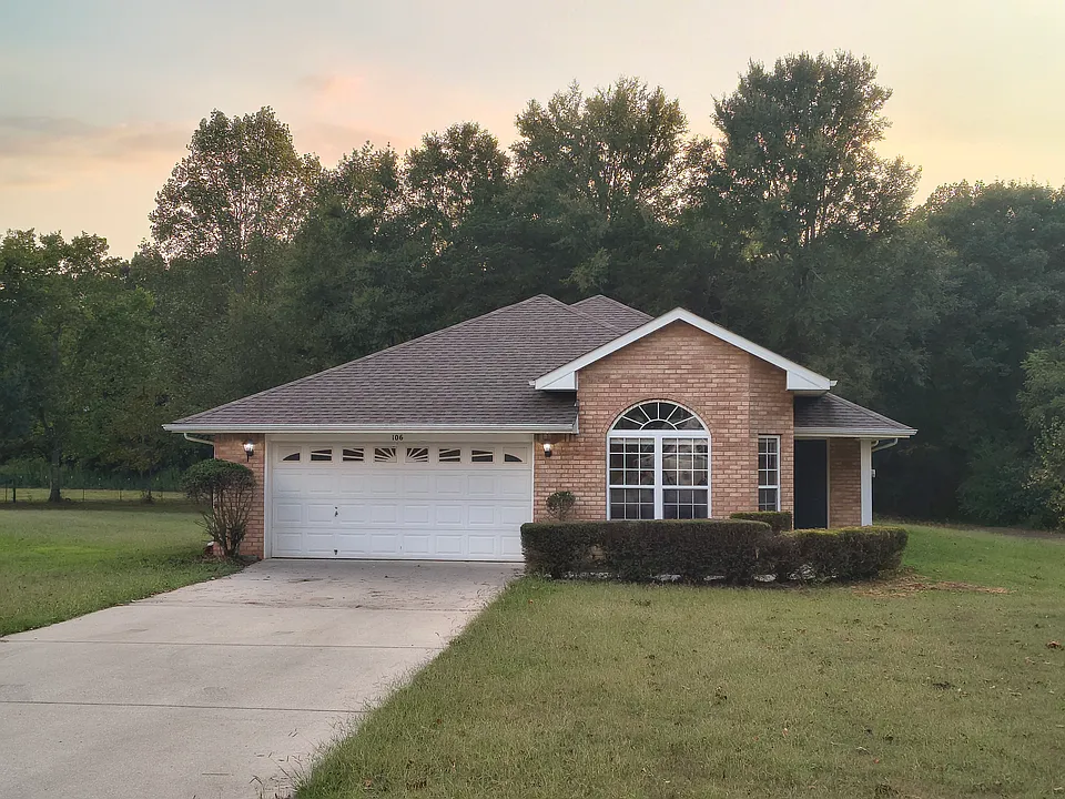 106 Glen Hollow Ln