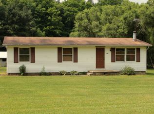 9735 Hooper Rd, Athens, OH 45701