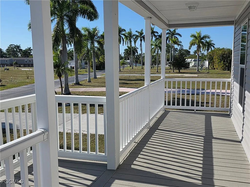3 bed, 2.0 bath, 1280 sqft, $1,600 — Photo 2