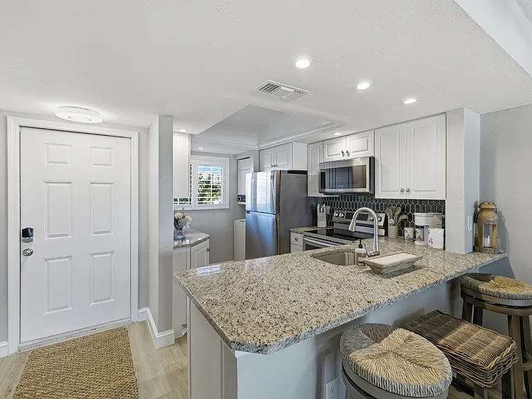 8350 Estero Blvd #125 — Photo 15