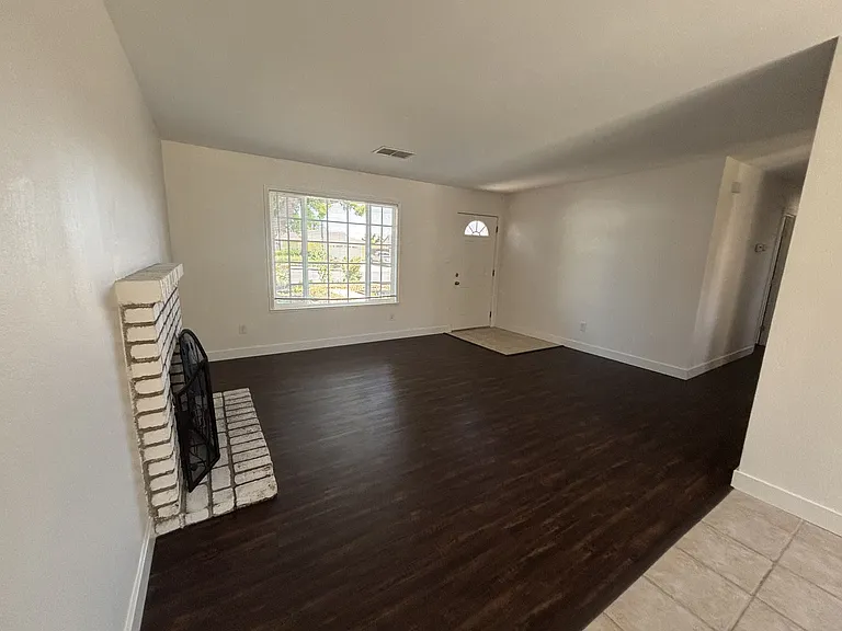 2228 Coolidge Ct — Photo 4