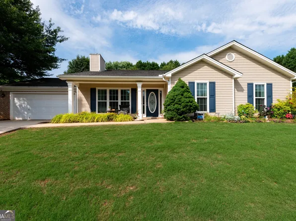 281 Natchez Cir, Winder, GA 30680