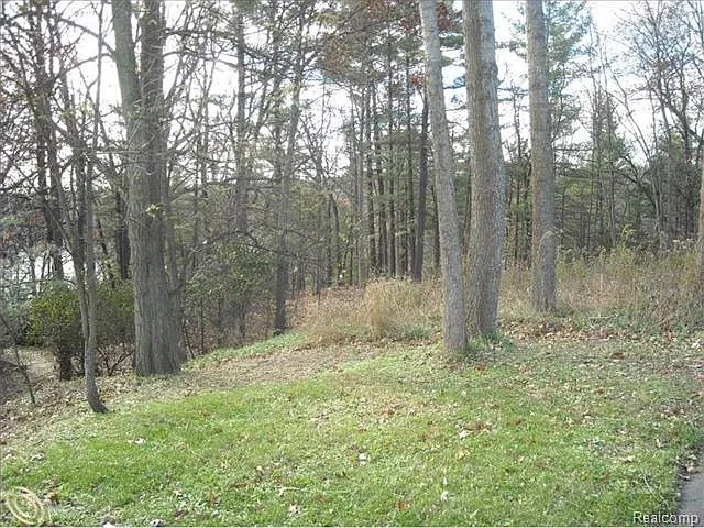 Starwood Dr photo 1