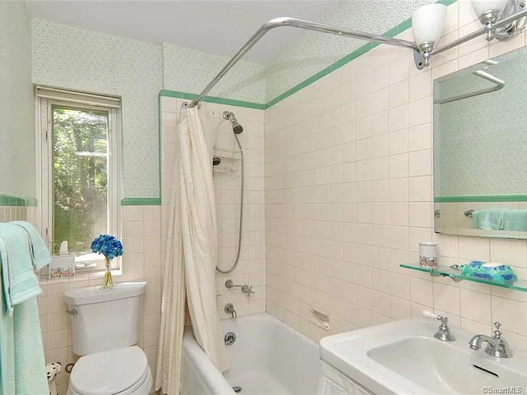 57 Drum Hill Ln — Photo 14